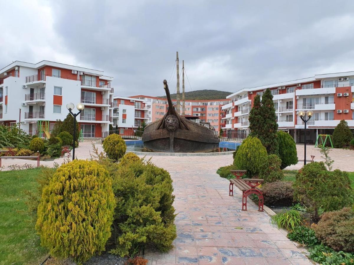 Fort Knox Privilege C-4 265 Apartment Święty Włas Zewnętrze zdjęcie